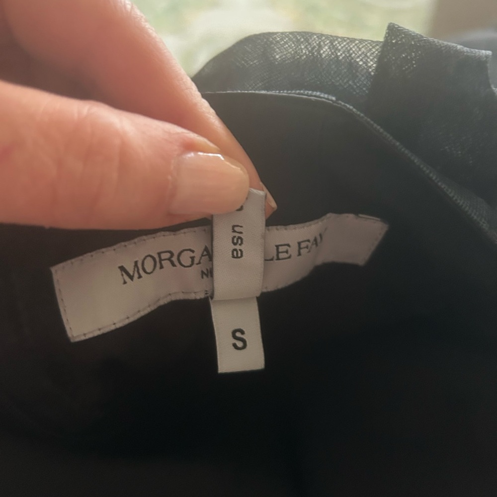 Morgan Le Fay Black silk Gown - Picture 4 of 4